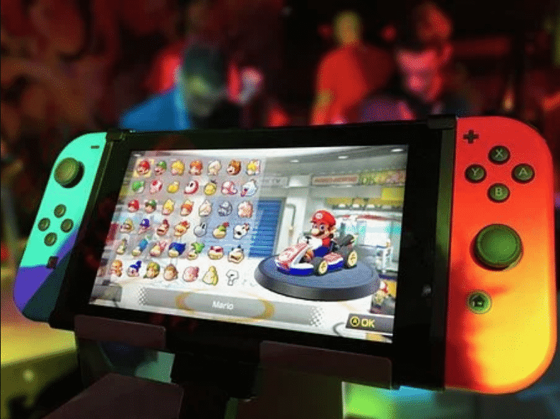 Comment jouer avec 2 manettes sur Switch